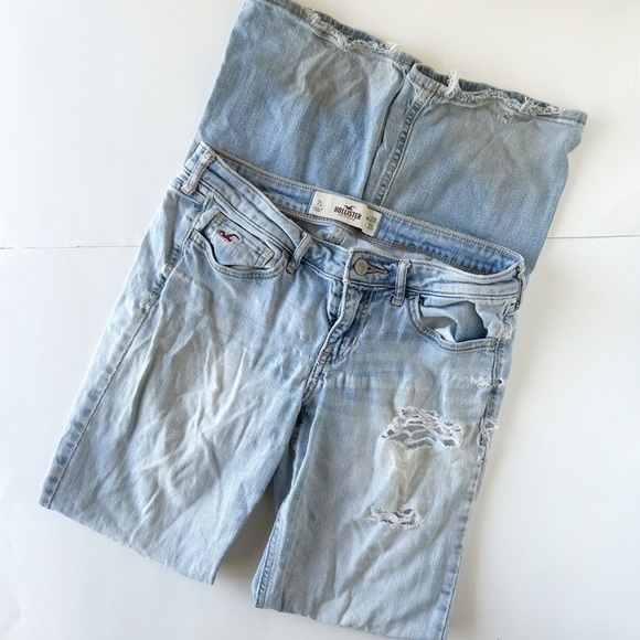 3/$20 Hollister Distressed Jeans - Picture 1 of 7